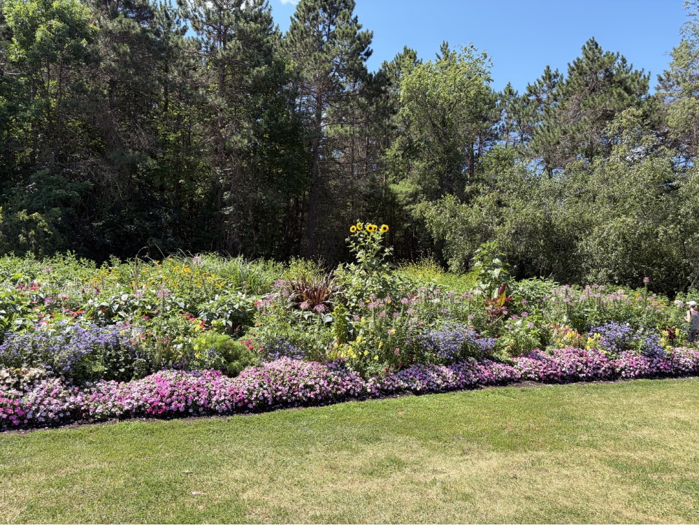 Flower beds at Saratoga Spa State Park near Spa City Farmers' Market